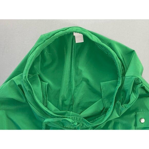 Chico's Zenergy Super Lightweight Pull On Microfiber Cargo Pants. Green, 1 (8) - Picture 7 of 9